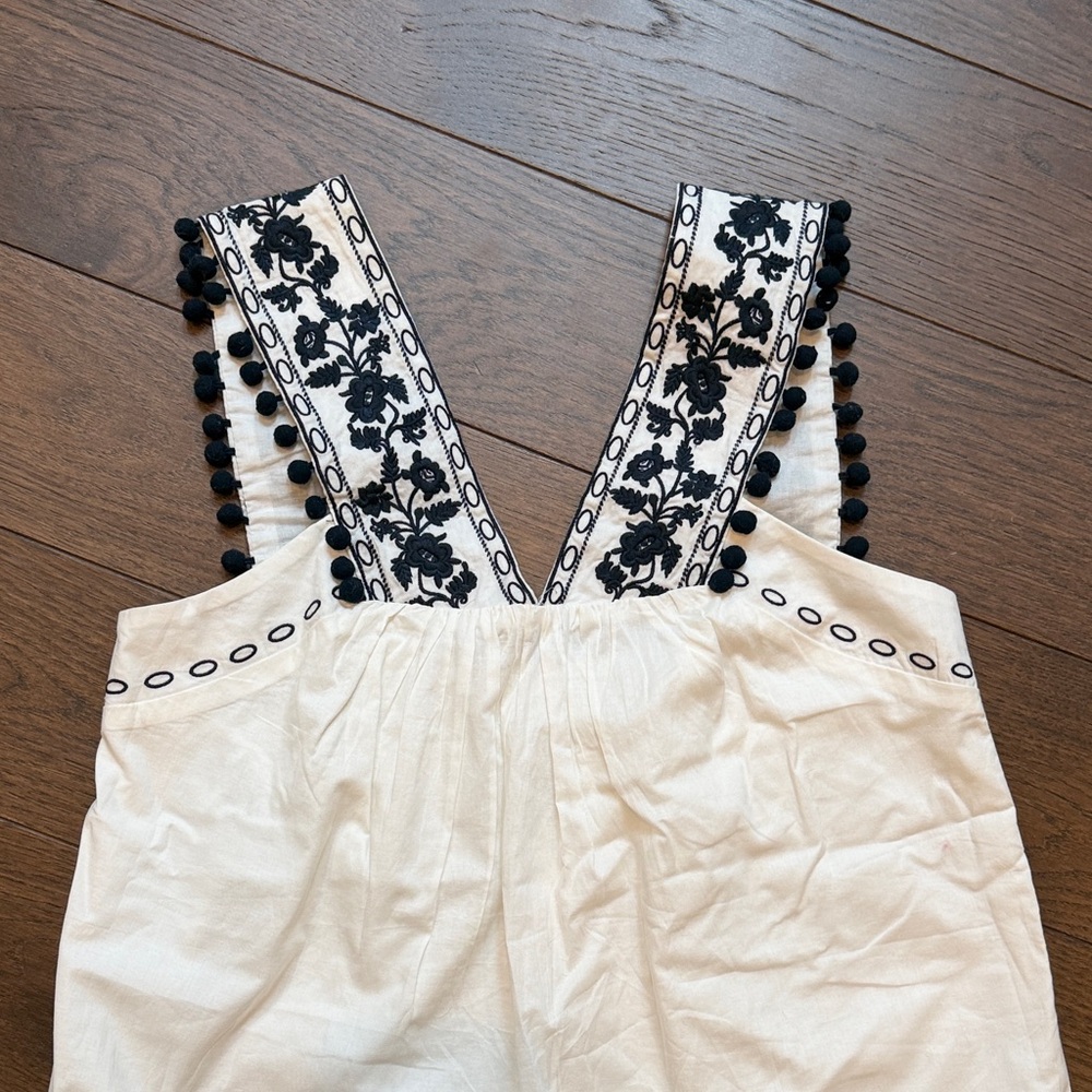 Loomis Embroidered White and  Blue Women's Sleeveless Top Size 0 C7-038 - Picture 3 of 5